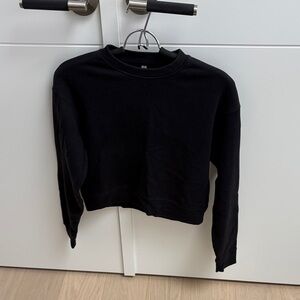 Uniqlo Women's Black Sweatshirt
